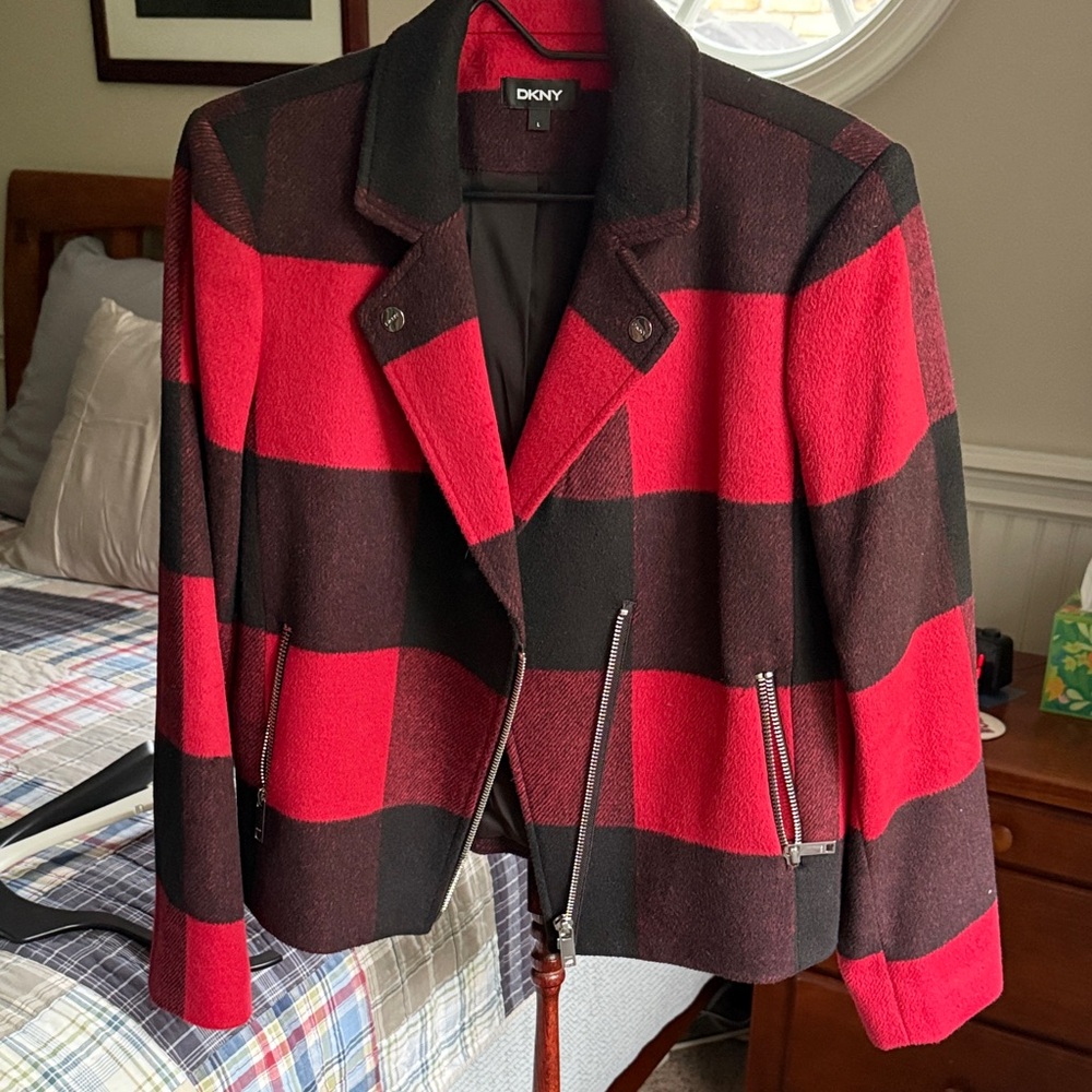 DKNY Women's Bold Red and Black Blazer